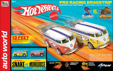 Auto World Hot Wheels Snake Vs Mongoose 13′ Drag Race Manual HO Slot Car Set