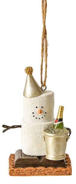 S’mores with Champagne Bottle & Bucke…